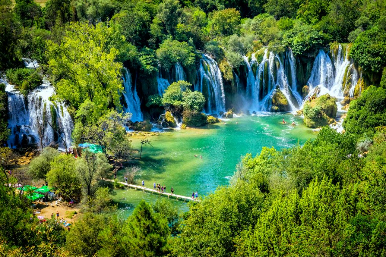 De Split: excursão a Mostar e Herzegovina com cachoeiras Kravica - Photo 6