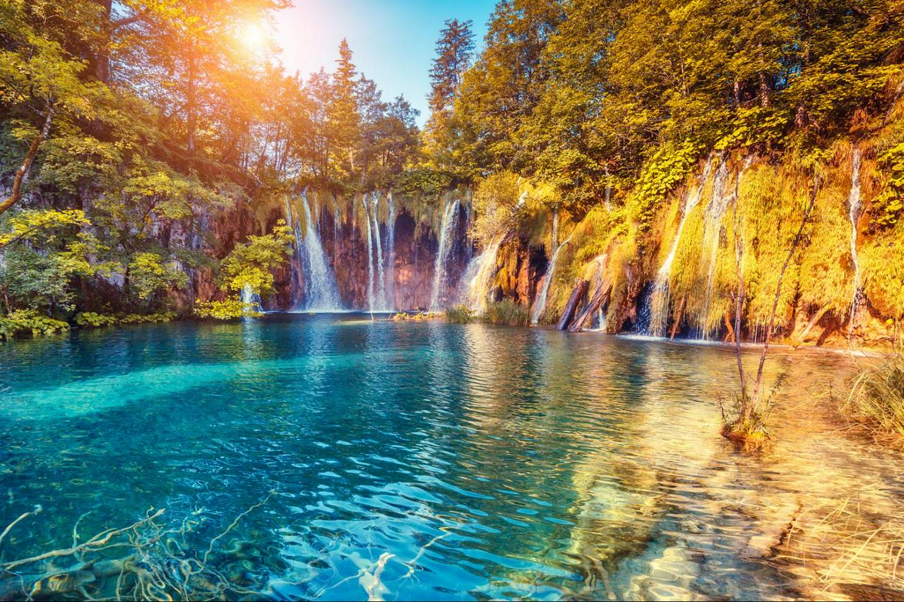 Transfer de grupo de Split para Zagreb com parada nos Lagos Plitvice com ingresso incluído - Photo 4