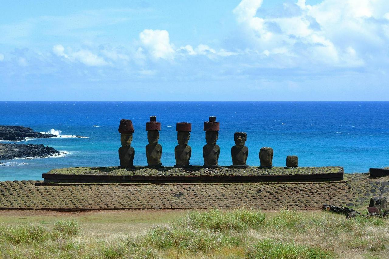 Ilha de Páscoa Combo: Ahu Akivi e Orongo mais viagem de um dia para a praia de Anakena - Photo 3