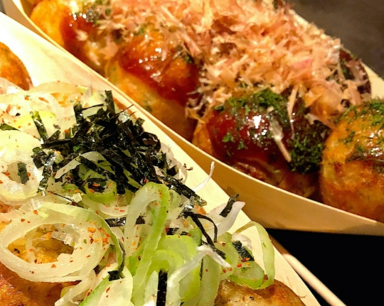 Excursão gastronômica noturna em Osaka - Photo 2