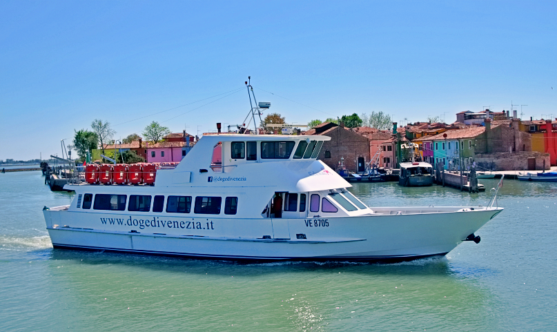 Murano, Burano and Torcello - Full-Day Tour with Glass Factory Visit (from the train station) - Photo 13
