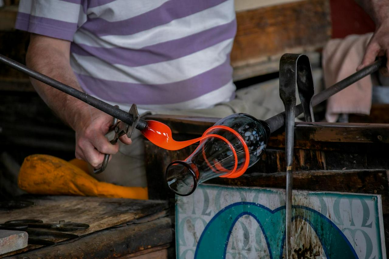 Burano and Murano with glass factory visit (from the train station) - Photo 4