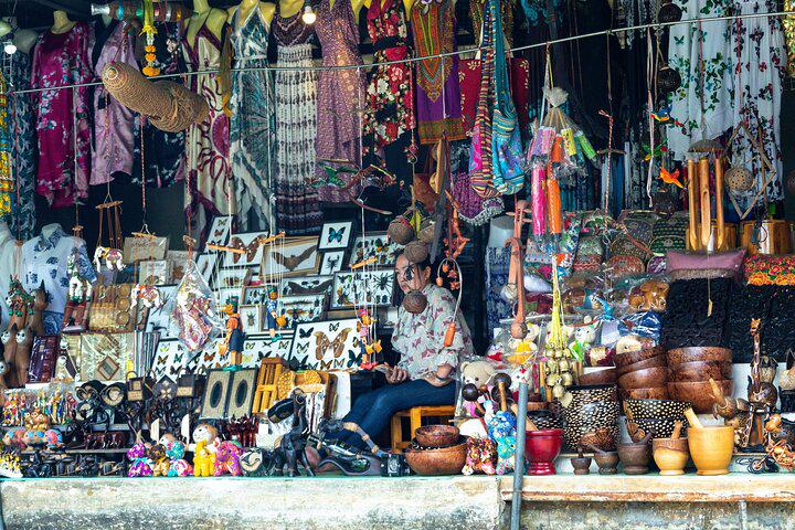 Damnoen Saduak Floating Markets and Maeklong Railway Small Group Tour - Photo 10