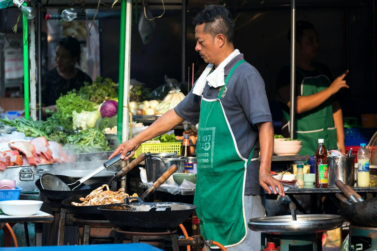 Bangkok Temples Small Group Tour - Photo 10