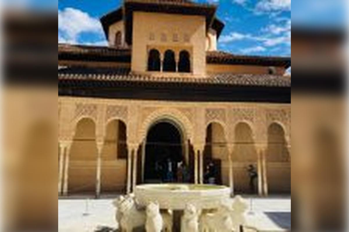 Alhambra de Málaga: visita guiada e transporte privado - Photo 3