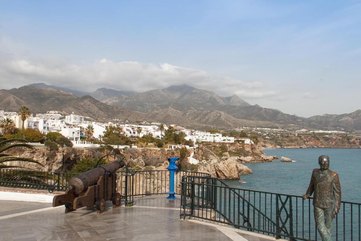 Nerja e Frigiliana de Málaga - Photo 3