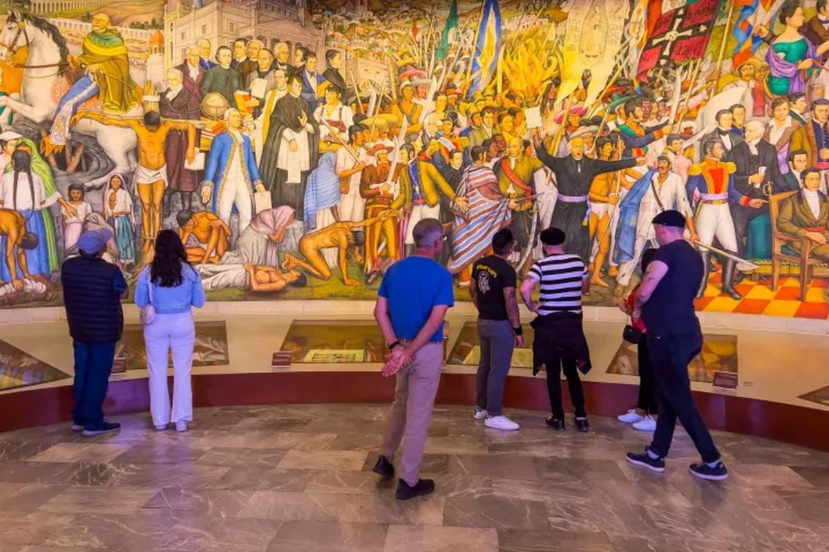 Visita guiada ao Castelo de Chapultepec e Museu de Antropologia - Photo 6