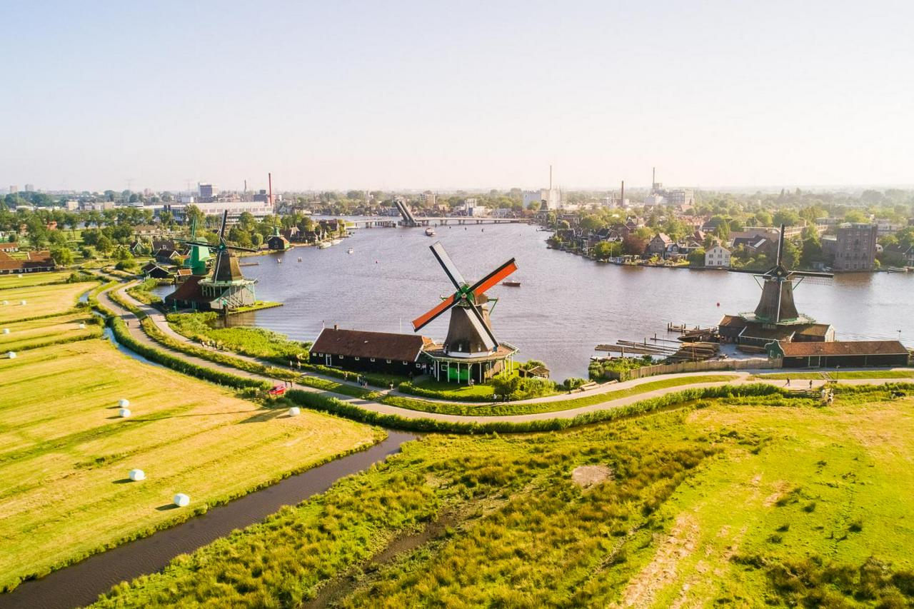 Discover Volendam, Marken and the Amsterdam Windmills in one all-inclusive day - Photo 4