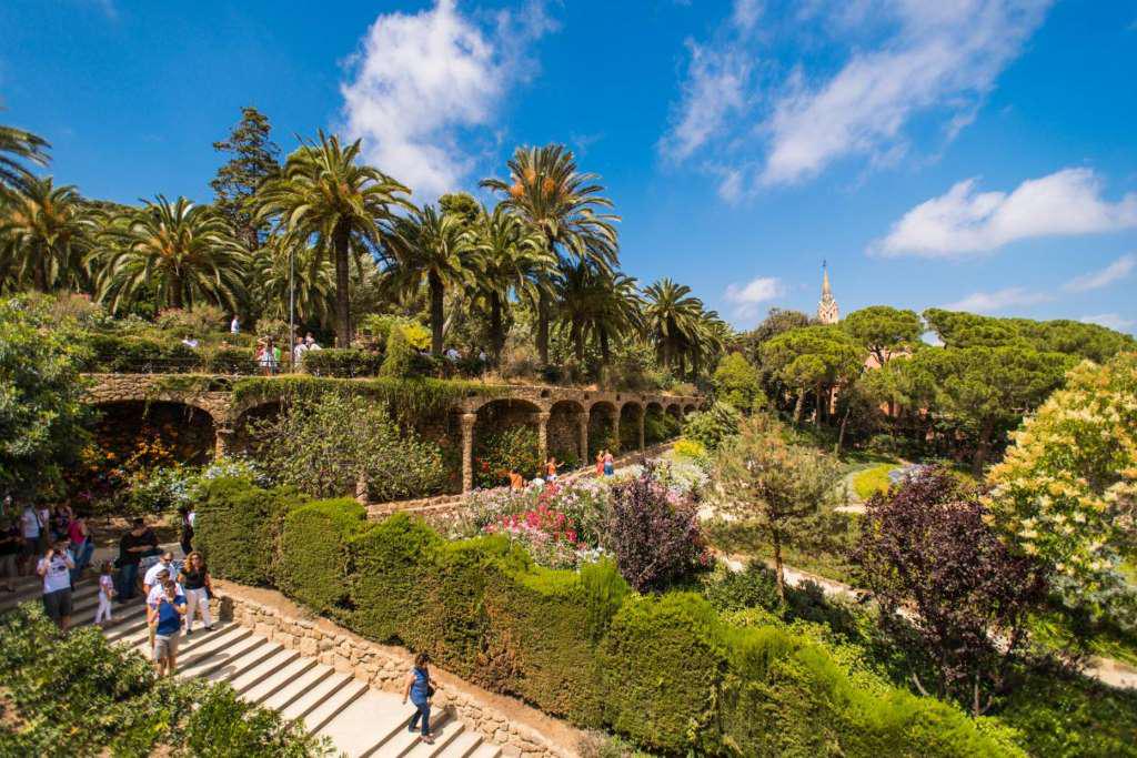 Quick access to Park Güell with guided tour - Photo 4