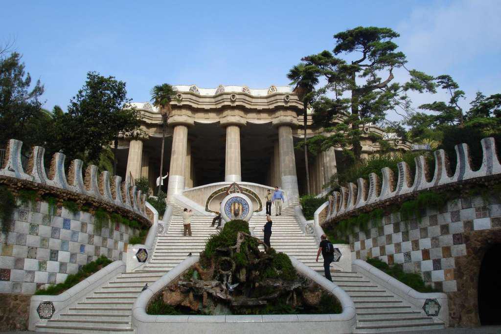 Quick access to Park Güell with guided tour - Photo 5