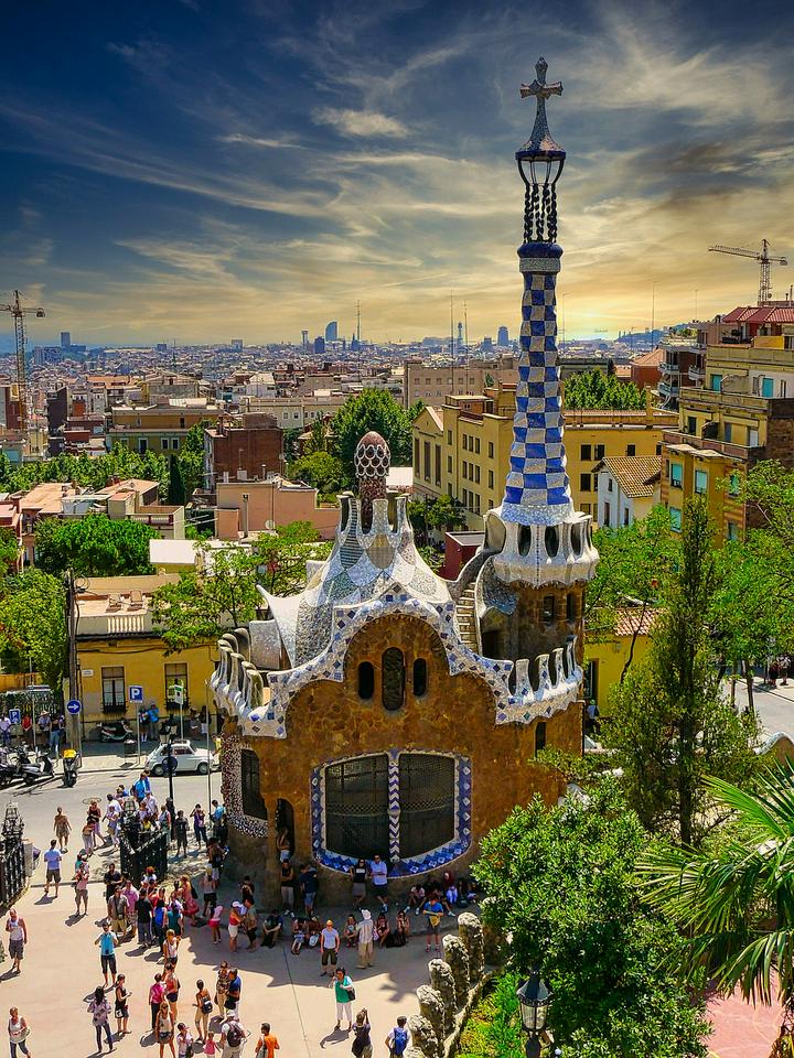 Quick access to Park Güell with guided tour - Photo 6