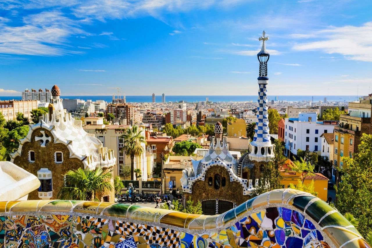 Quick access to Park Güell with guided tour - Photo 15