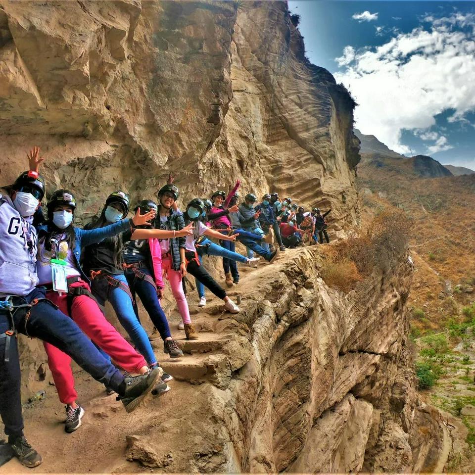 Explore o Centro da Terra: Cañon de Autisha - Photo 8