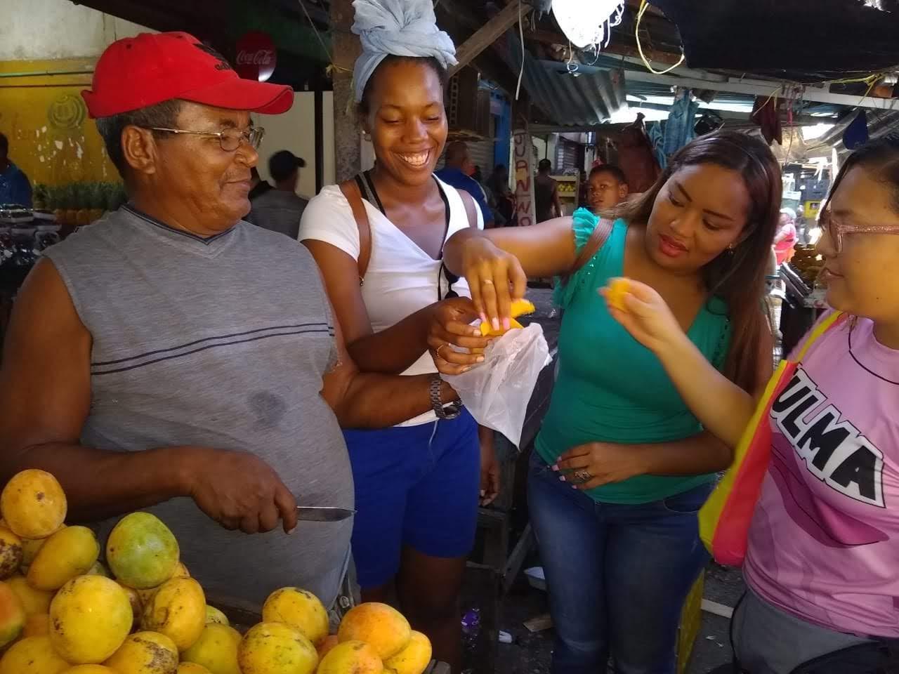 Mercado de Bazurto em Cartagena - Photo 7