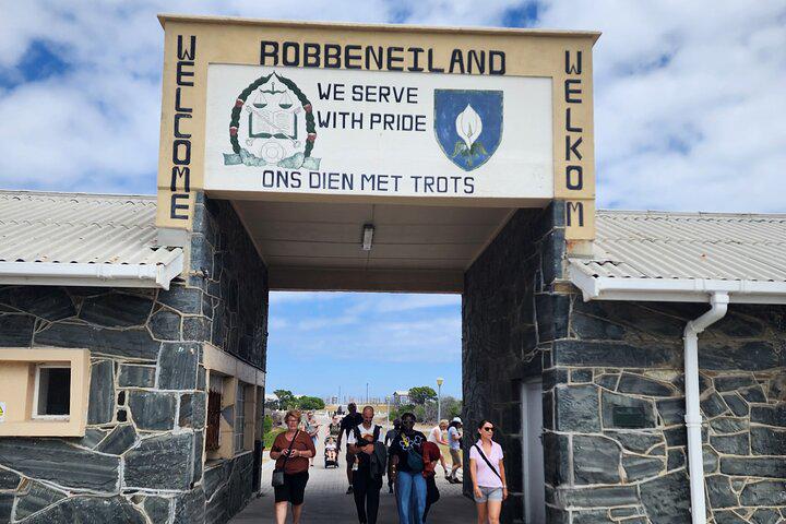 Robben Island, Bo Kaap and Diamond Factory Tour - Photo 2