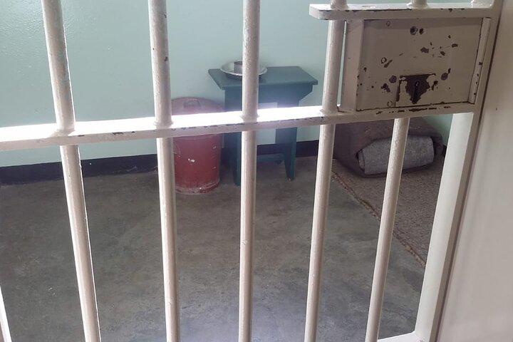 Robben Island, Bo Kaap and Diamond Factory Tour - Photo 15