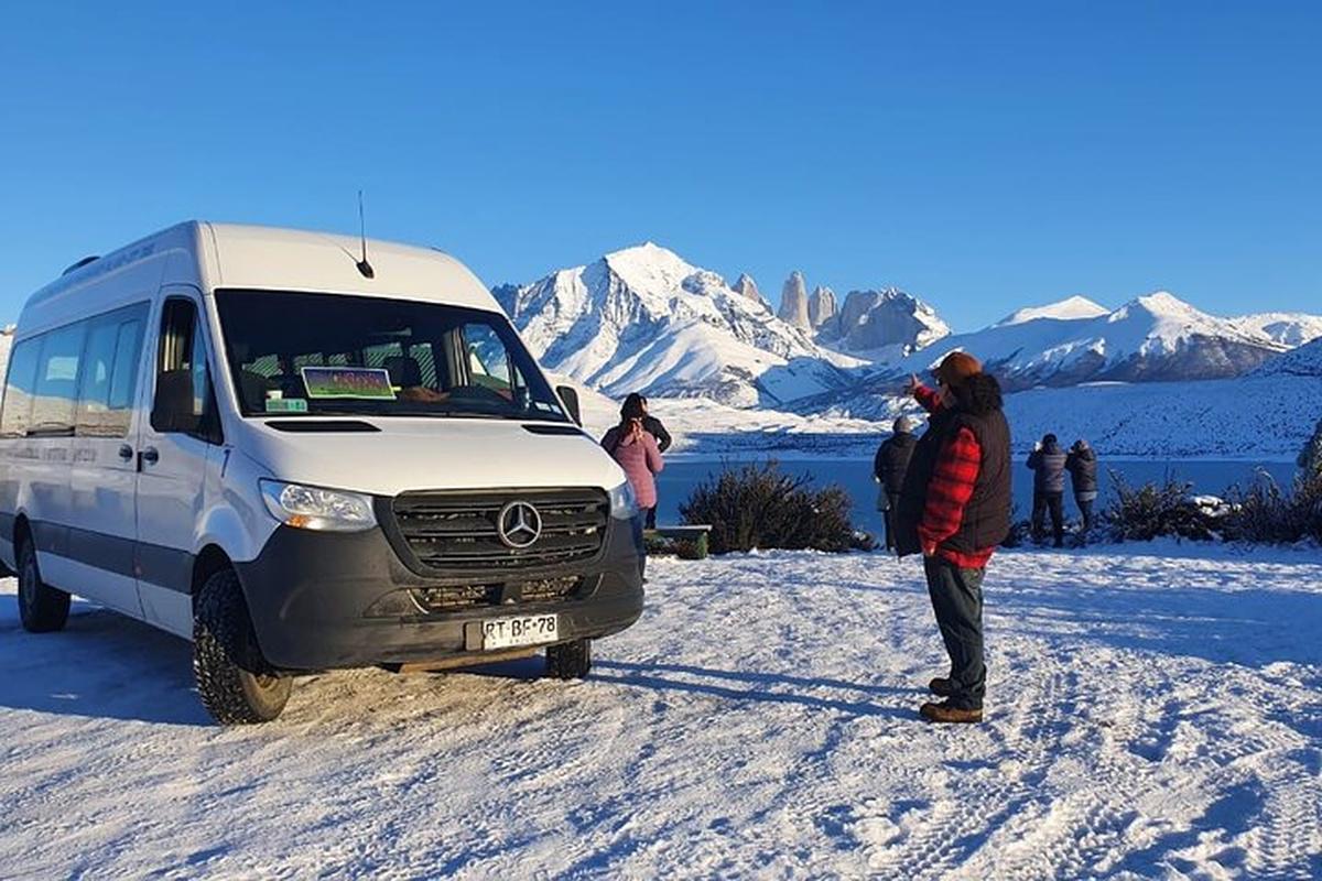 Excursão de dia inteiro a Torres del Paine e Caverna Milodon saindo de Puerto Natales - Photo 11