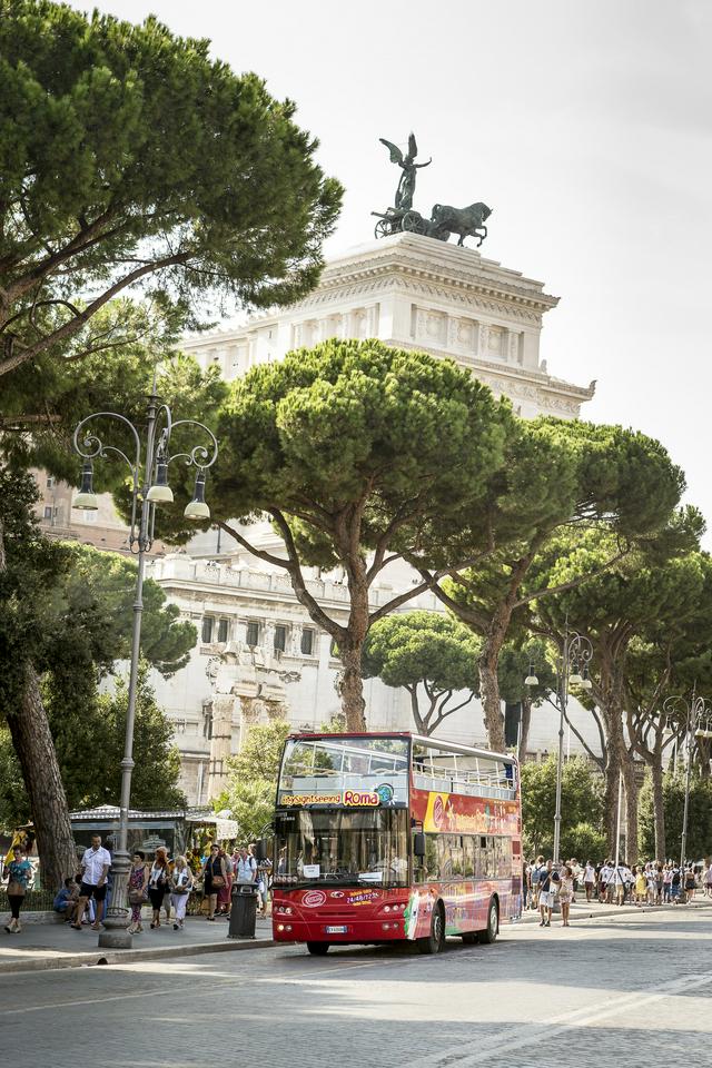 Rome Hop On Hop Off Bus from Civitavecchia - Photo 8