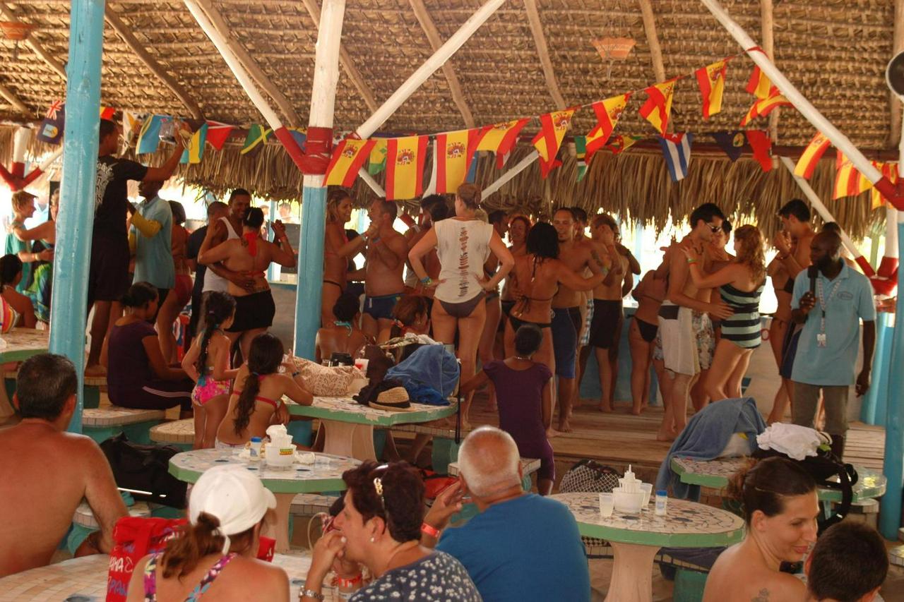Catalina Snorkeling in Punta Cana - Photo 5