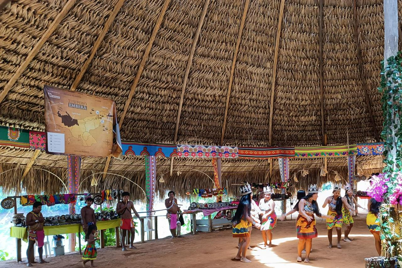 Discover Emberá culture with canoe rides, waterfalls, and traditional experiences. - Photo 5