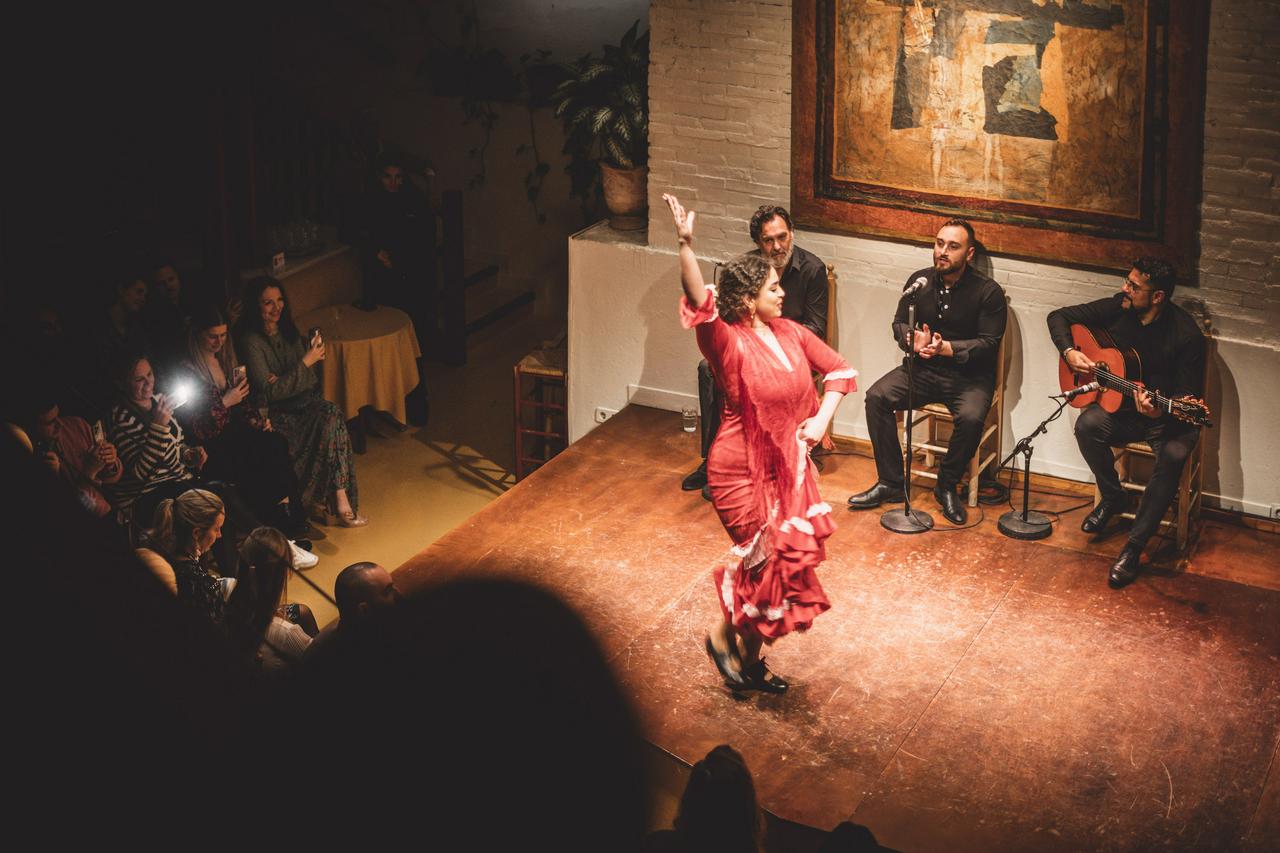Delícias de tapas em Sevilha, passeio a pé e show de flamenco - Photo 7