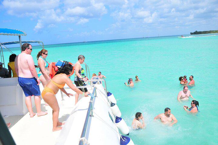 Bayahibe Catamaran: Saona Island Cruise with Lunch and Open Bar - Photo 7