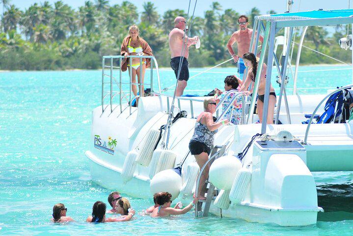 Bayahibe Catamaran: Saona Island Cruise with Lunch and Open Bar - Photo 8