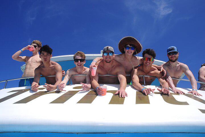 Punta Cana Catamaran Party with Snorkeling, Open Bar, Music and Pickup - Photo 4