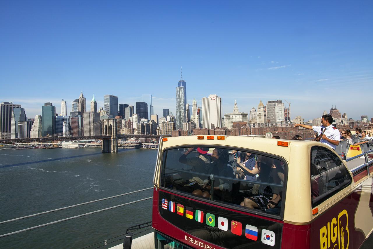 48-hour hop-on hop-off sightseeing bus - New York Essential - Photo 3