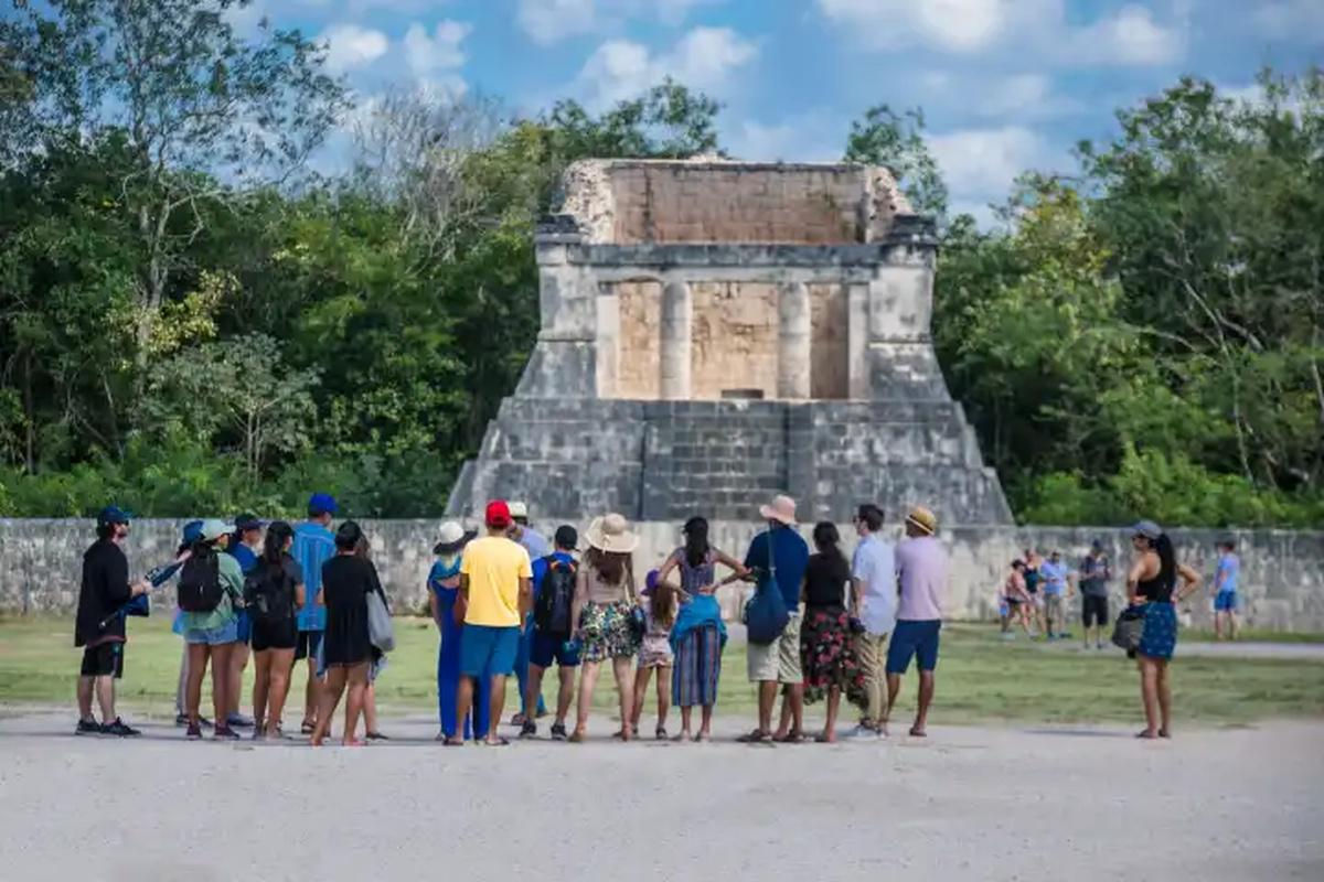 Combined Tour: Chichen Itza and Catamaran to Isla Mujeres with Lunch Included - Photo 5