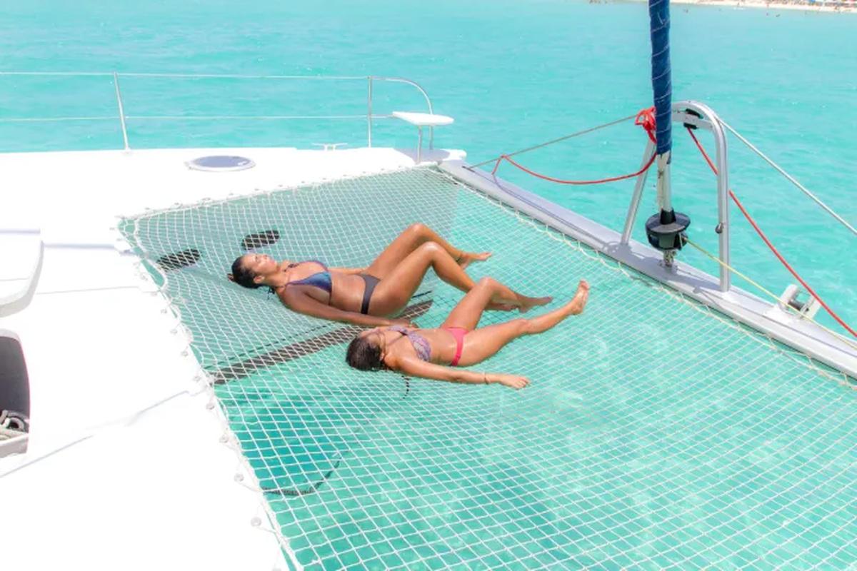 Isla Mujeres by Catamaran: Open Bar and Snorkeling - Photo 22