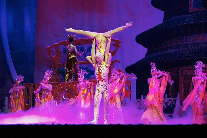 Espetáculo de Acrobacias Chinesas - Chaoyang Theatre - Photo 3