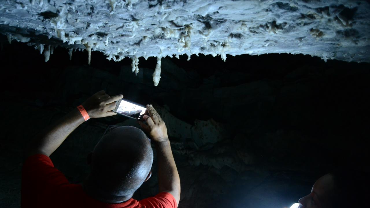 Excursion to the Devil's Well, Torrinha Cave and Pai Inácio Hill. - Photo 3