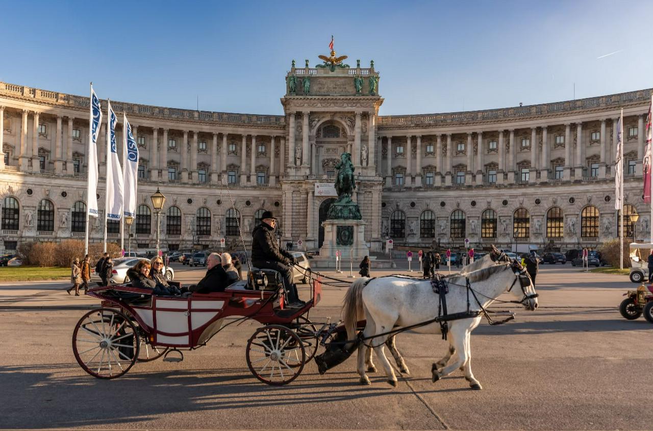 Véspera de Ano Novo na Europa Oriental: Viena, Budapeste e Praga! - Photo 2