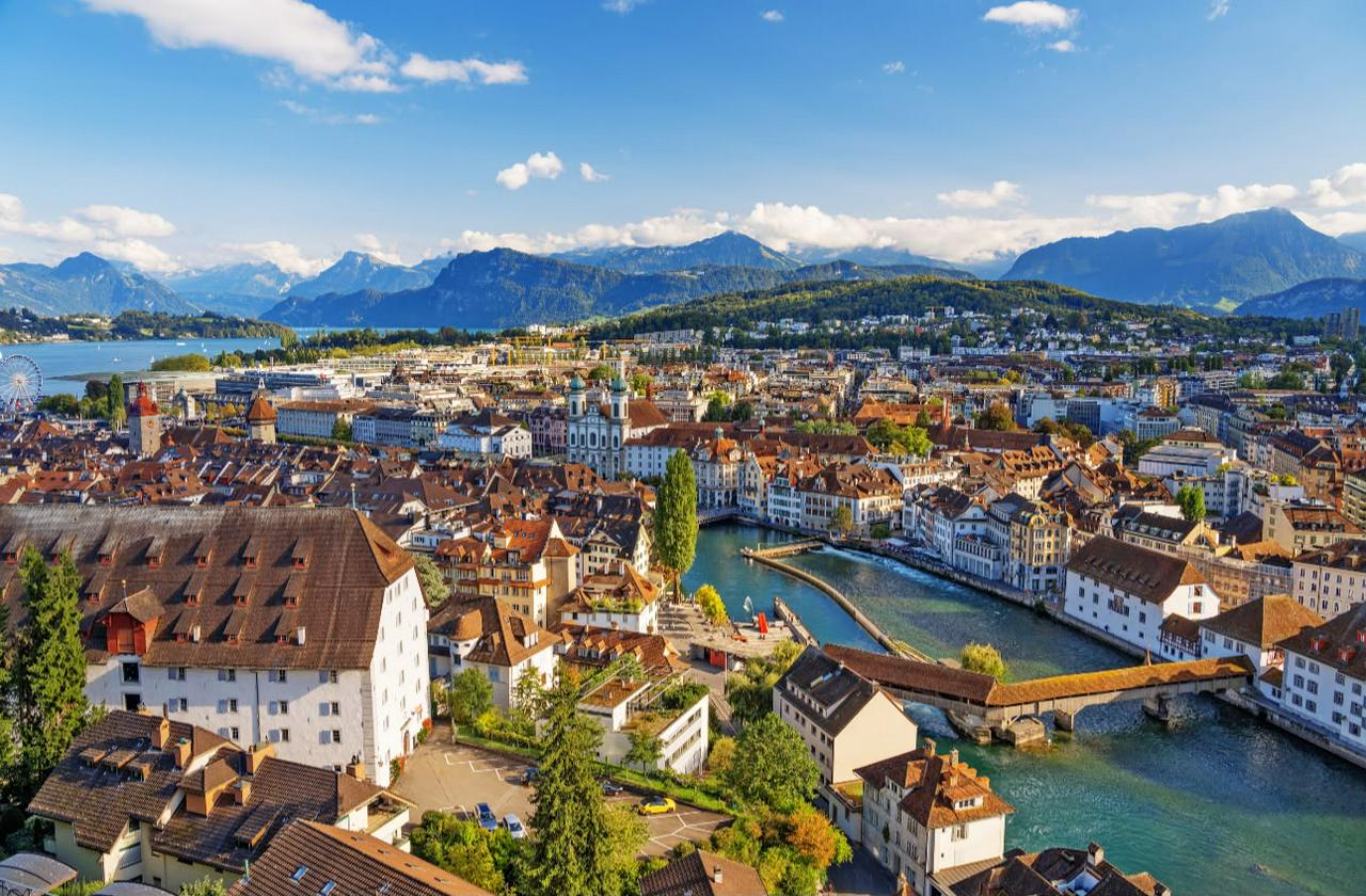 The Swiss mountains and the Mediterranean coast! - Photo 3