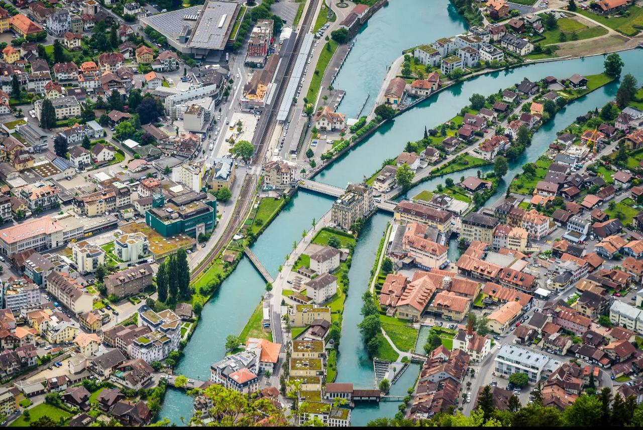The Swiss mountains and the Mediterranean coast! - Photo 5