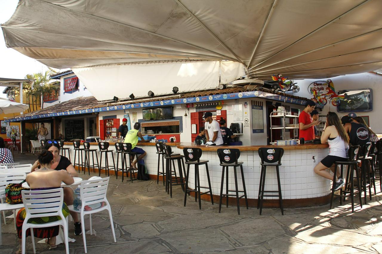Búzios: barco e trolley com almoço - Photo 11
