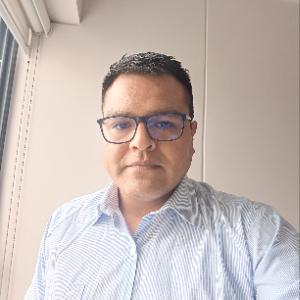 Eduardo (Local Friend)