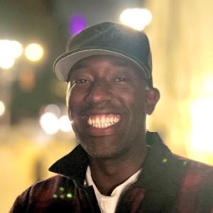 Lee (Local Friend)