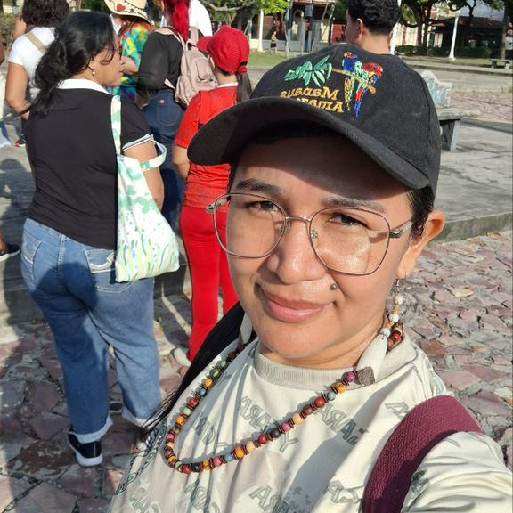 Keila Maria  (Official Guide)