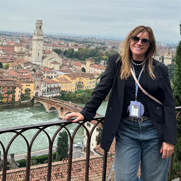 Raphaela (Guia Oficial)