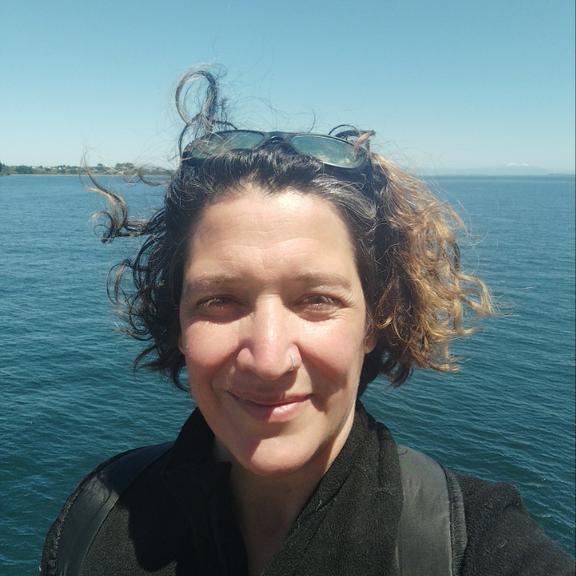 Leylen (Local Friend)