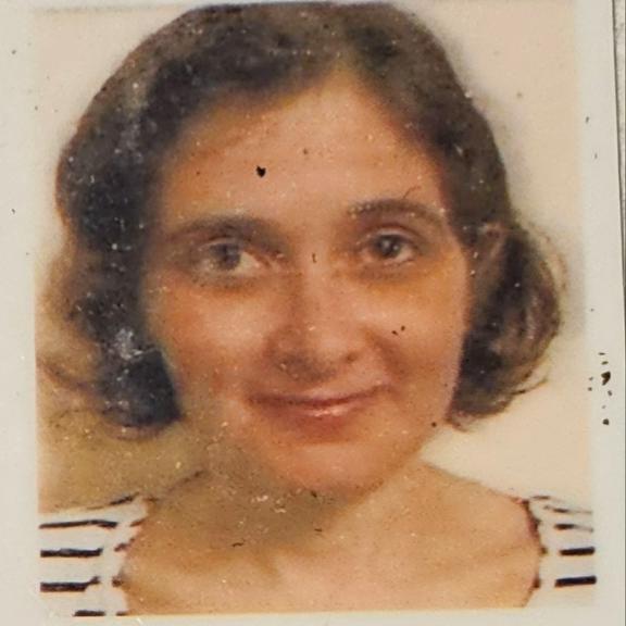 Adriana (Guia Oficial)